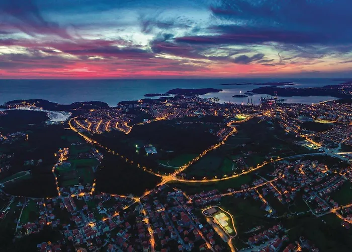 Cozy In With Wifi 풀라