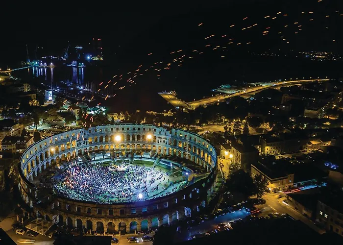 Cozy In With Wifi 펜션 풀라